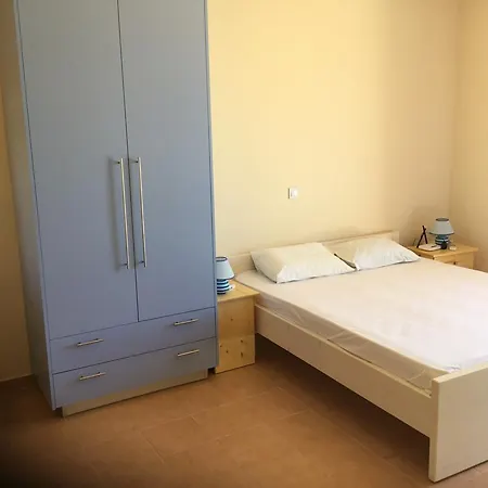 12 Lefktro House Feriehus Kardhamili